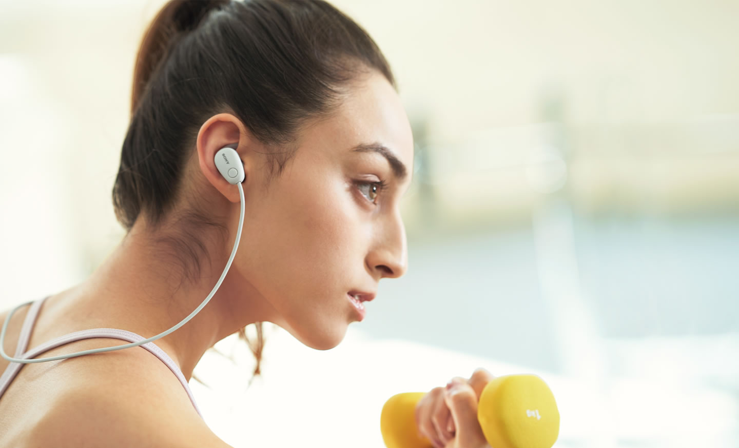 Just you and the music with Digital Noise Cancelling 