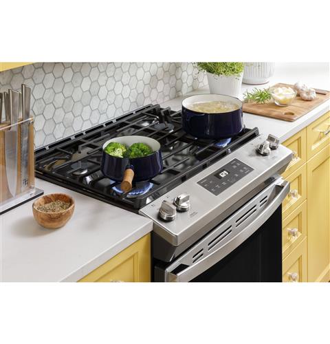 TWO 15,000-BTU POWER BROIL BURNERS