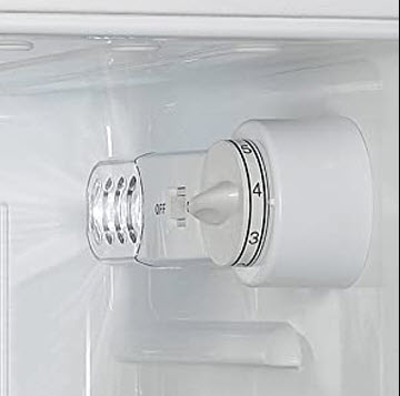 ADJUSTABLE THERMOSTAT CONTROL.