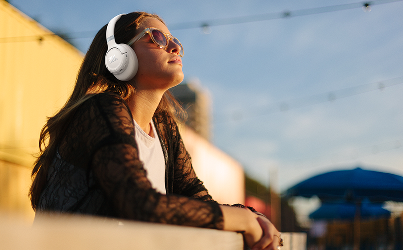 Tune 780NC - High-resolution JBL Pure Bass and spatial sound